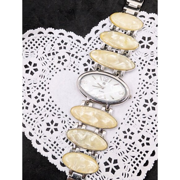 GG Womens Silver Toned faux cream stone inlay Analog Watch Bracelet Band working - Picture 1 of 13